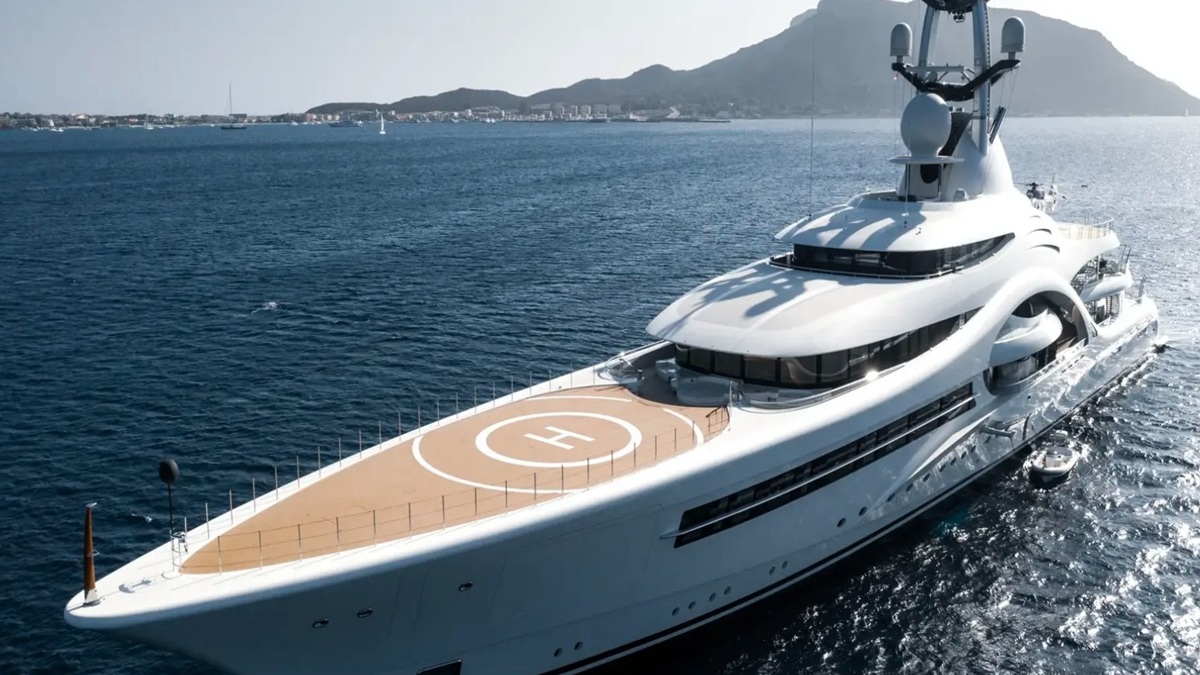 The Real Economics of Ownership, Income and Lifestyle. Should I Charter My Superyacht?