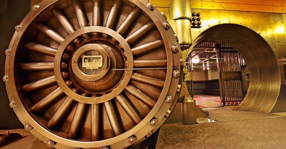 Jurisdictional Fortress: Evaluating the World’s Safest Vaulting Enclaves