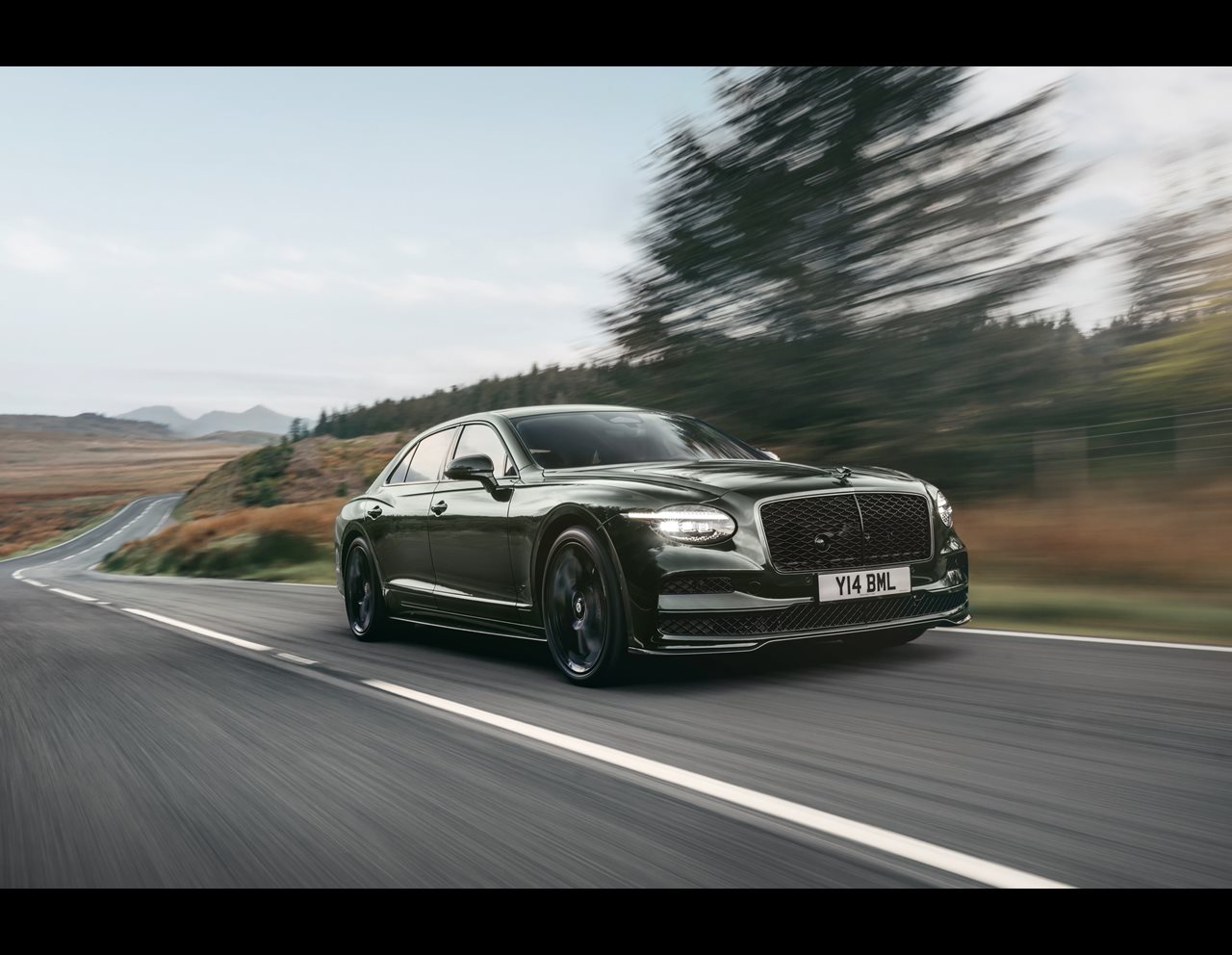 New Bentley Flying Spur 2026: What Buyers Should Know | APX Intelligence